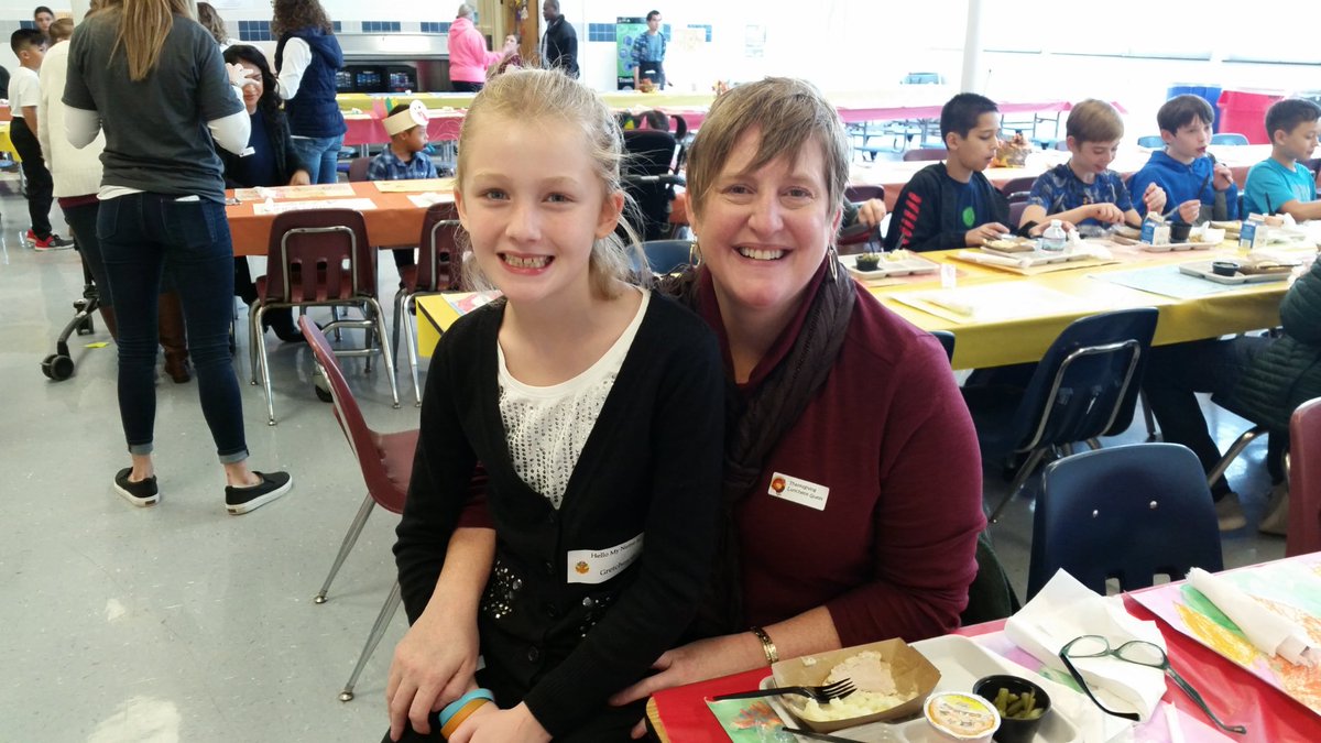 6thGradeBHES's tweet photo. Happy Thanksgiving! https://t.co/MvuU9ijykV