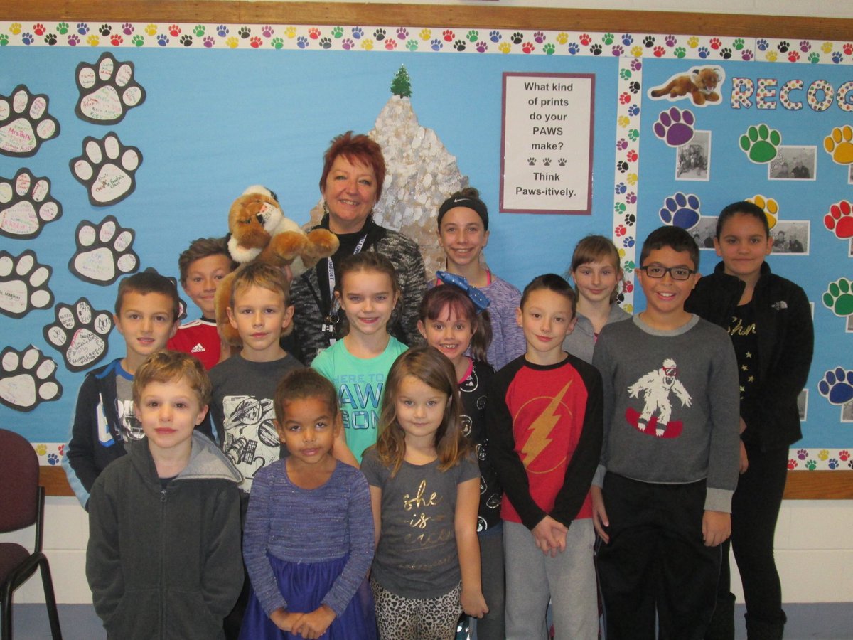 EllCenPBIS's tweet photo. A snowy day filled with lots of positive choices! Congrats to all winners ❄️ #ellingcen https://t.co/CuT5mJOkUU
