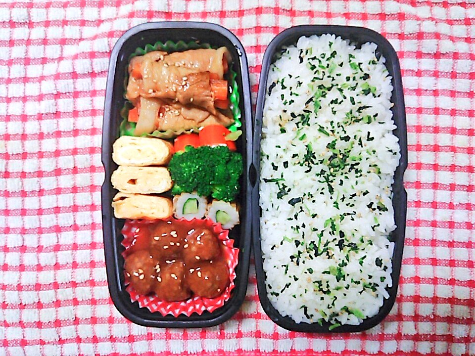 تويتر さやか على تويتر 今日のお弁当 O O メインはニンジンの肉巻き 味付けはどうかな どんどん寒くなるけど 今日もお仕事頑張ろうね お弁当 彼氏弁当 手作り T Co Irsxhfmchg