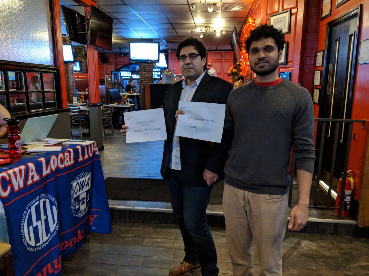 GSEU_SBU's tweet photo. We're thankful for our union. #SUNYDoesntRunWithoutUs #gradpower https://t.co/qstq1Tut9R