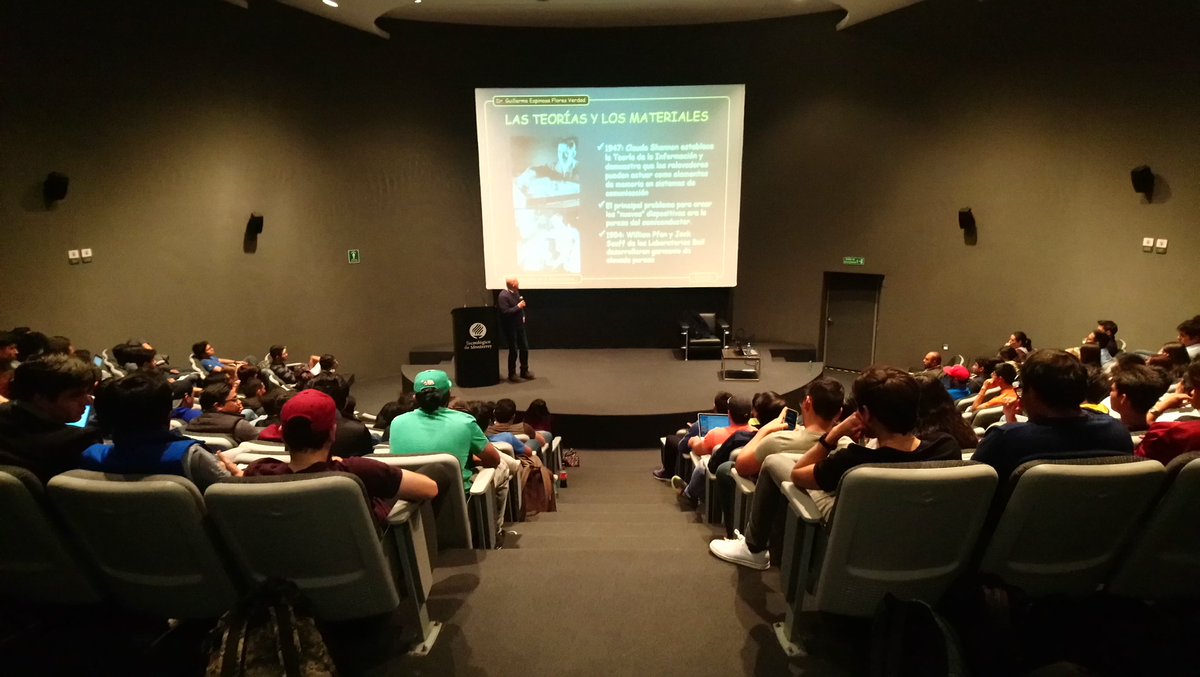 jorgeandraderom's tweet photo. Iniciamos la plática con el Dr. Guillermo Espinosa "Tendencias en la Electrónica" @inaoe_mx @TECcampusPUE @ISD_Puebla @ITCINT_Puebla @TecdeMonterrey https://t.co/C3E718dReY