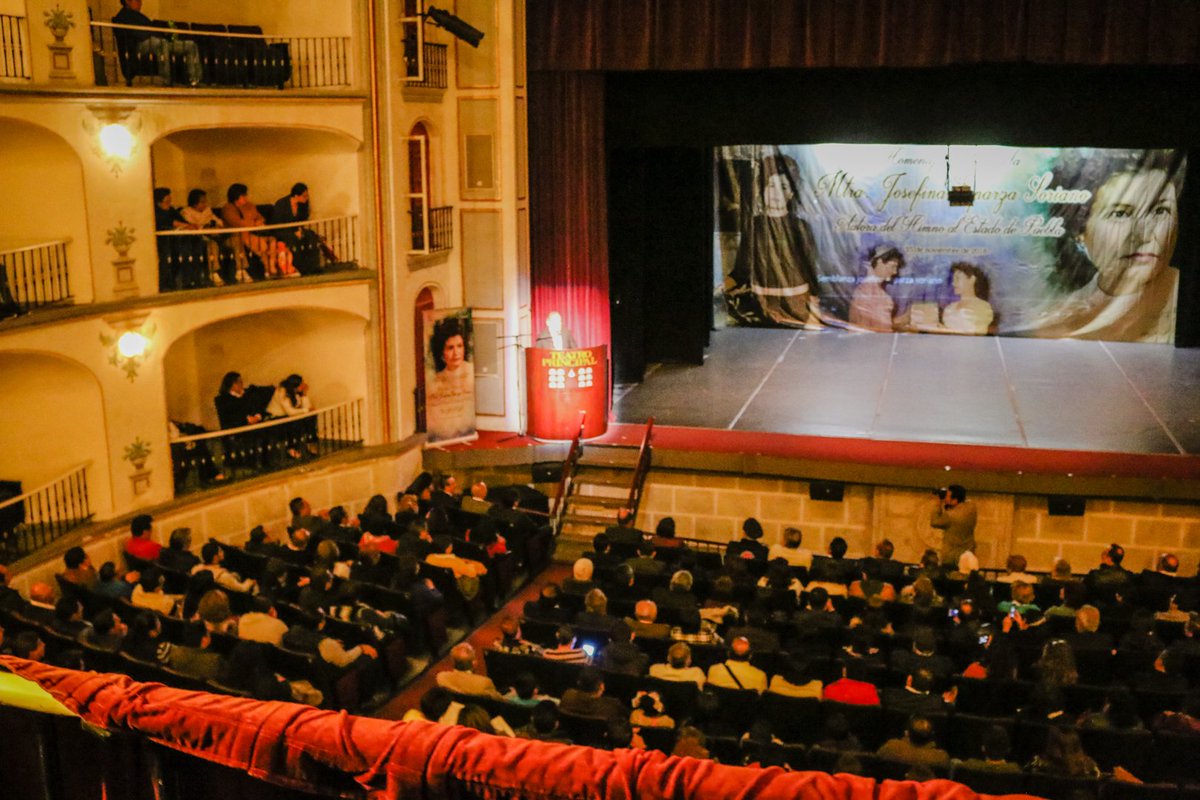 cobaep's tweet photo. El pasado 15 de noviembre se realizó el "Homenaje Póstumo a la Mtra. Josefina Esparza Soriano", poetisa y escritora destacada de la entidad, en el @TeatroPrincipal. El evento fué organizado por el Director General, Lic. Adrián Víctor Hugo Islas Hernández. https://t.co/d19cJ9pxYc