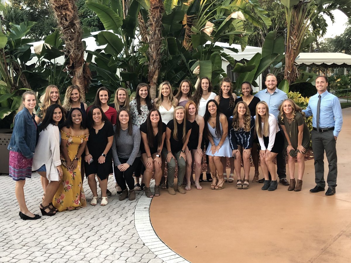 twbulldogs's tweet photo. Banquet Night! @SoccerTwu got dressed up this evening for the NAIA Womenβs Soccer Championship Opening Round Banquet.
#CleanedUpNice #NAIAWSoccer
@DPASports @AACsports @TNWesleyan https://t.co/SQ915IDizq