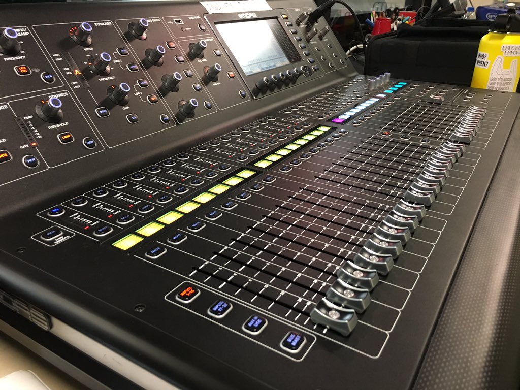 MRPTheater's tweet photo. #sounddesign #MRPMidsummer https://t.co/P98cQM34K8 https://t.co/dXnye1wylJ