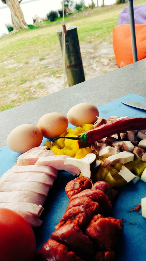IansCampers's tweet photo. Breakfast from the camper kitchen #yum #notyourstandardcampingfare @pereew needs to write that cookbook! @campertrailerau @greatlakesnsw https://t.co/wmtvgoa3H7