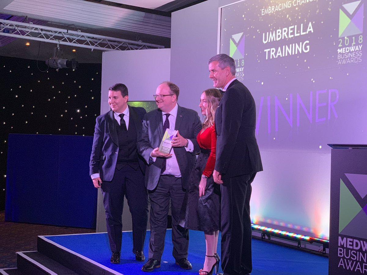 MedwayBusAwards's tweet photo. Next saw @UmbrellaTES win the Embracing Change award! #mba18 https://t.co/flWrNJIkWk