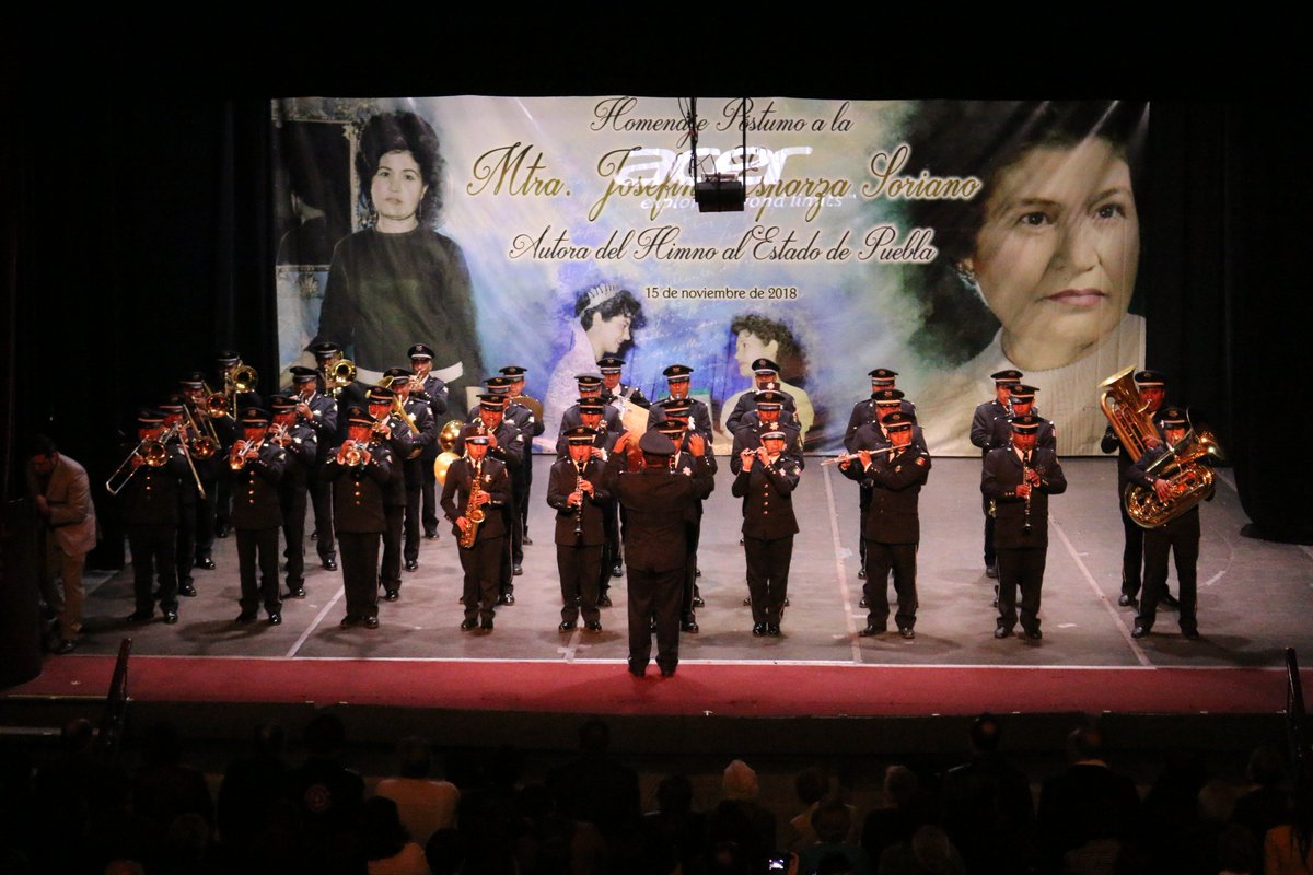 cobaep's tweet photo. El Homenaje Póstumo a la Mtra. Josefina Esparza Soriano estuvo amenizado por la participación del Cuarteto de Saxofones del Benemérito Conservatorio de Música del Estado de Puebla y la Banda Sinfónica de la Secretaría de Seguridad Pública del Estado de Puebla https://t.co/RDSg9sTVC6