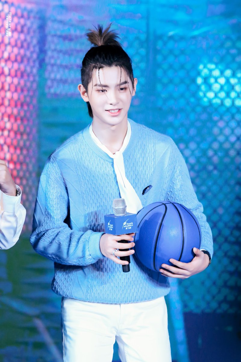 MercuryRetrogr4's tweet photo. 181115 海飞丝 HD 4p 💎

🚫Do not delete logo,share with cr please.

#黄明昊 #Justin #저스틴 #JustinHuang #HuangMinghao https://t.co/56iTIFt0x7