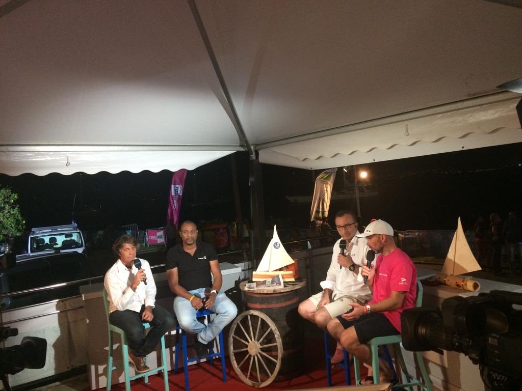 FenetreaMixB's tweet photo. @routedurhum 
Pas de répit pour le skipper du trimaran FenêtréA-Mix Buffet avec l’enchaînement des interviews !
Maintenant avec Guadeloupe Première. https://t.co/5aVSCCvXm1