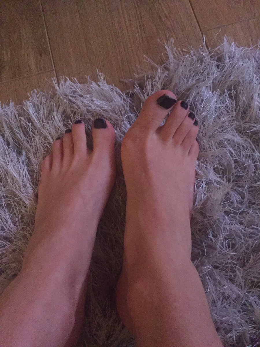 worship-my-cock-between