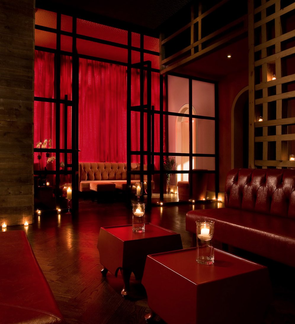 With this venue, any party will be a success! Book your holiday event now and receive a special discount!