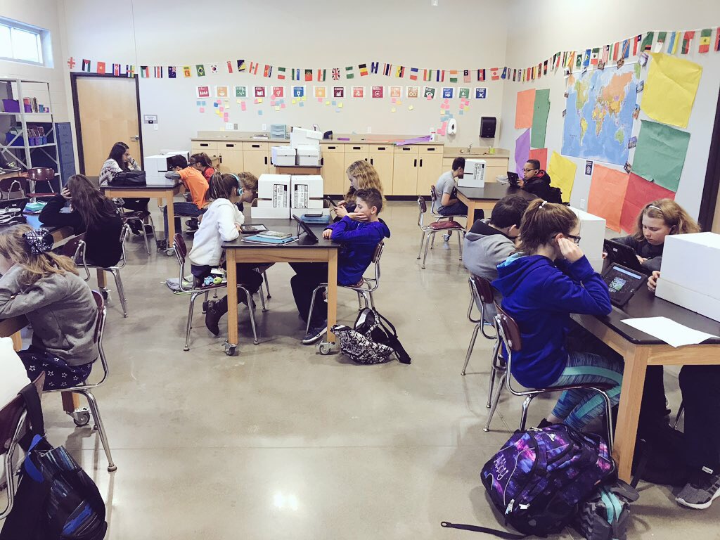 TroyModLang's tweet photo. Used our “sound studios” for the first time today for listening and recording videos. So impressed with how great they work. #BeIncredible #troysouth @TroySouthMiddle #werecycle #wereuse #modlang #moedchat #EduGladiators #Edunators #explocultures https://t.co/B0I51pprlL