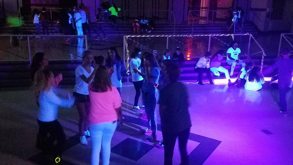 Way to go <a href="/HanoverMiddle/">Hanover Middle Sch</a>! Glow Dance was a success and a lot of money we raised! #hpsdawesome
