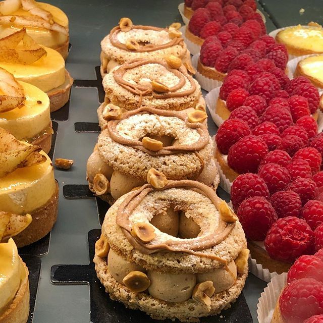 sharibayer's tweet photo. I choose #paris. Le Paris-Brest @boulangerieutopie. #situational #dessert #middlerow #yum #leparisbrest #shariinparis #boulangerieutopie https://t.co/4X6Xvk908w https://t.co/wBZ2Bvqri4