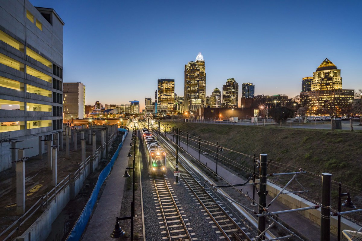 CATSRideTransit's tweet photo. We think it's awesome that the #QueenCity has a transit system that helps our community skip the hassle of traffic and parking, while giving access all around the city in safe way. #FallForTransit https://t.co/pFGXLg7S1n