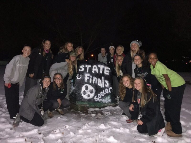 PHSWomensSoccr's tweet photo. LET'S paint over that Saturday night with CHAMPS!!! LETS GOOOO https://t.co/fJNqeI1VYQ