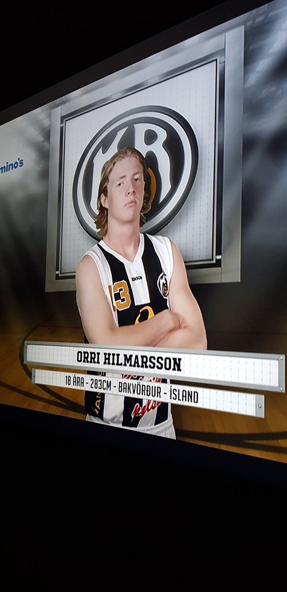 Stærsti maður í heimi! #dominosdeildin #korfubolti