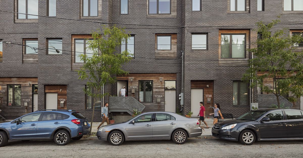 Curbed's tweet image. Three ways architects can improve social equity.
curbed.com/2018/11/8/1807…