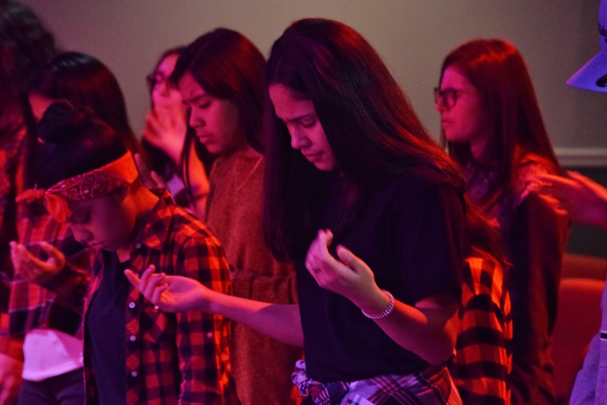 IgniteICA's tweet photo. IGNITE WEDNESDAY RECAP 💯 
Flannel night was 🔥 🔥 🔥 

Just swipe left 👈🏻👈🏻👈🏻
#IgniteMinistries #CAStudents https://t.co/dqDFfUoRyj