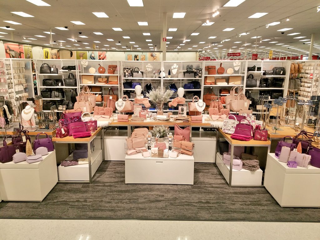 Ancuta Moore tweet media