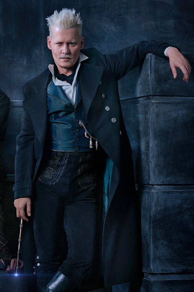 Anothai29's tweet photo. ไม่พูดถึงคนนี้ไม่ได้แล้ว johnny depp เฮียเป็นทุกๆอย่างให้แล้วจริงๆ❤ 
#FantasticBeasts    #FantasticBeasts2  (มีต่อ) https://t.co/XeDVjfoJ9N