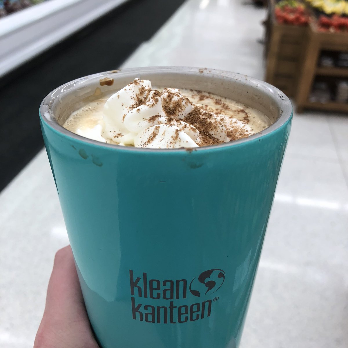 AgentTrimble's tweet photo. Refueled with a pumpkin spice latte earlier. #ilovenickisdiapers #everythingnickis #kleankanteen #trulyklean #pumpkinspicelatte #psl #bringyourowncup #starbucks https://t.co/GBmi7gPdfc