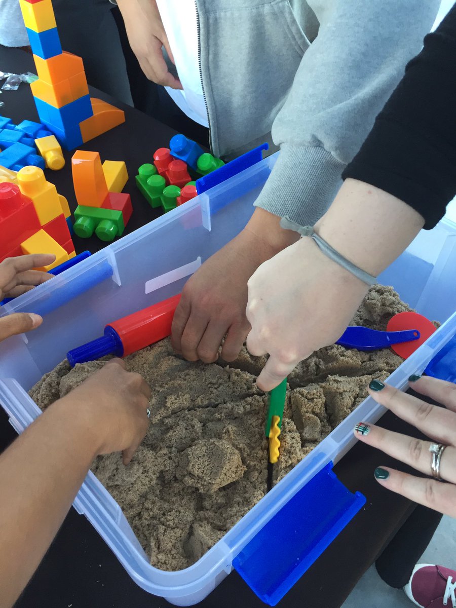 kinetic sand stress relief