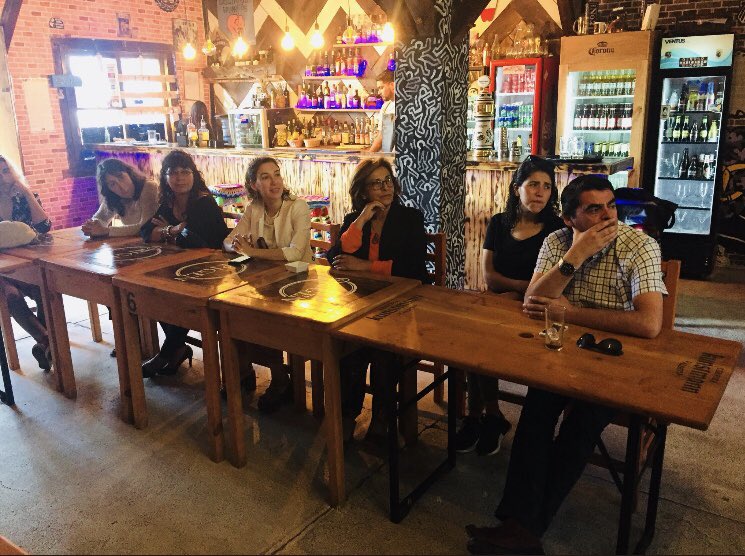 SercotecAtacama's tweet photo. 👆🏻En el marco de la #SemanaDeLaPyme nuestra directora @BassiBravo junto a @AtacamaEconomia y la directora de @CorfoAtacama se encuentran cerrando la jornada en Restobar El Orígen de #Caldera, participando en Meet Up con emprendedores locales.
#PymeMotorDeChile https://t.co/j6FVcNGEZ9