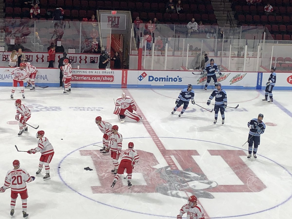 Jpell915's tweet photo. Divided loyalty? Nah. #mainenative #bualumni #hockey #collegehockey #HockeyEast @MaineIceHockey @TerrierHockey https://t.co/FaSPO02HvV