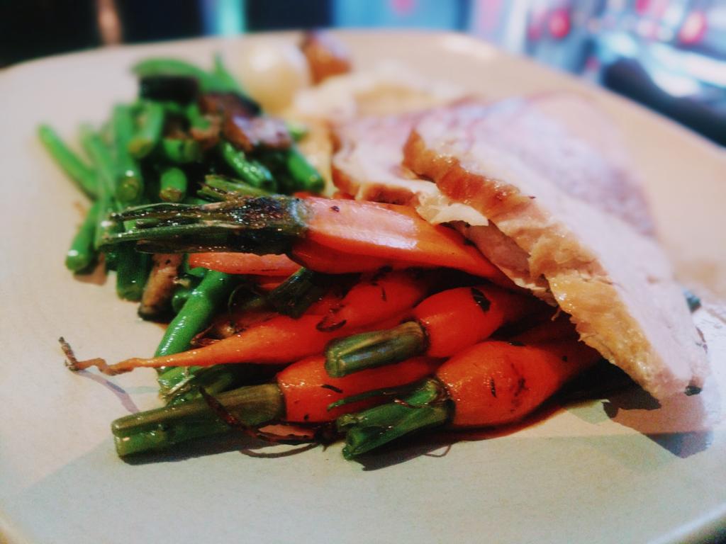 This #Thanksgiving we're making Turkey Two Ways:
1) Brined and roasted turkey breast, braised
2) Turkey thigh with ‘whole bird’ gravy

Our sides will include Haricot Verts, Roasted Thumbelina Carrots, Cranberry Orange Relish and more

🍴 spr.ly/6015E8tU9