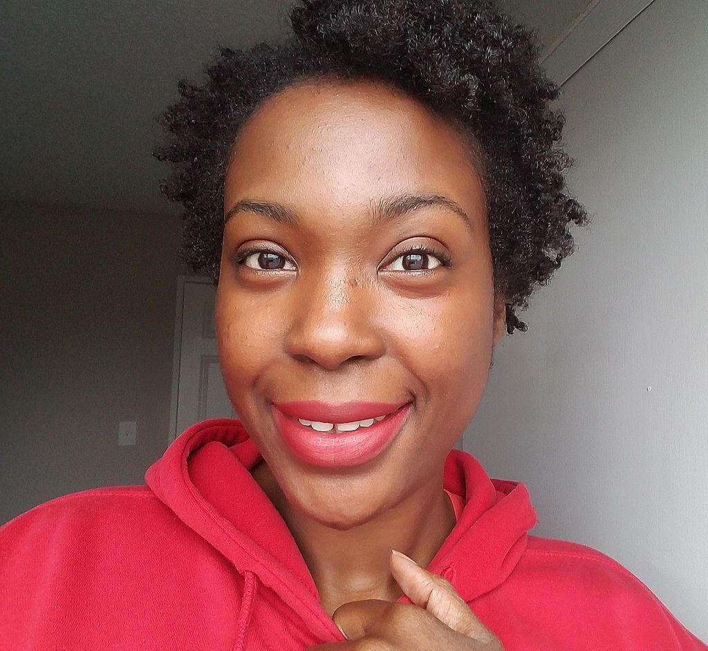 EbonyGlassCo's tweet photo. Lip Color:💋 Bare Minerals Statement Matte Lipstick in the color "Naughty".💋
Click here to check it out: https://t.co/mHcm9xzXQx
*NotSponsored
#CoilySue86 #EbonyGlassCo #MelaninMagic #BlackQueens #NaturalHairBlogger #Blogger #NaturalBeautyBlogger #LipColor https://t.co/J2XlNkVUkA