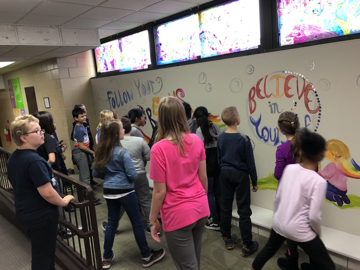 D61Aron's tweet photo. The art mural was revealed today! Great job to @d61misiora and the Paint Squad! #D61Lace #d61Learns https://t.co/WRYjW6QPLt