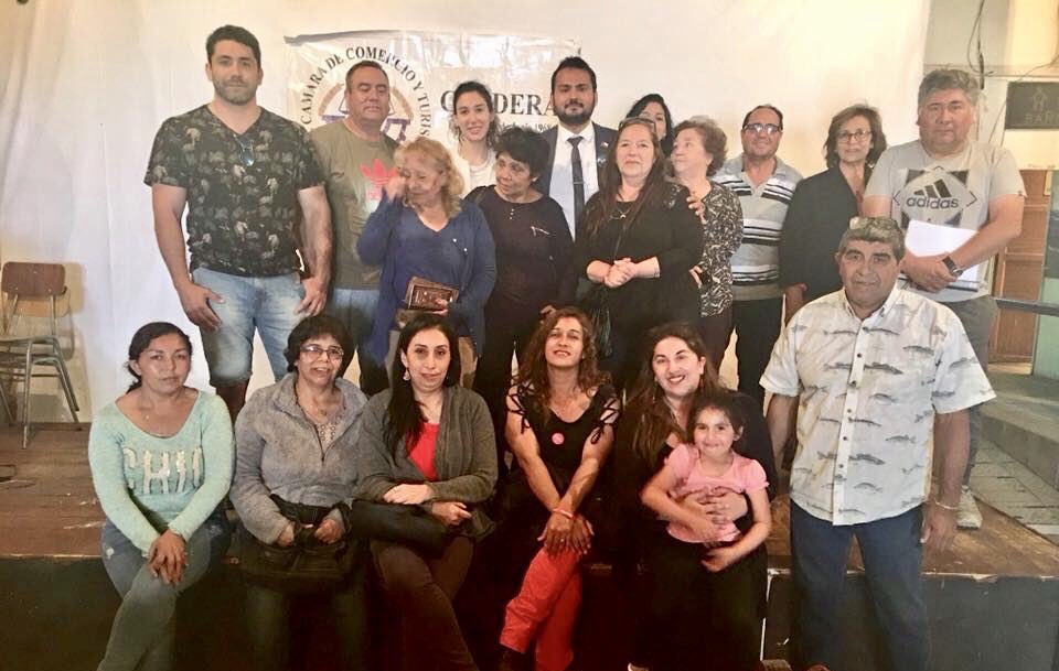 SercotecAtacama's tweet photo. 👆🏻En el marco de la #SemanaDeLaPyme nuestra directora @BassiBravo junto a @AtacamaEconomia y la directora de @CorfoAtacama se reunieron con la camara de comercio de #Caldera en #Caldera👆🏻🇨🇱💪🏻
#PymeMotorDeChile https://t.co/TBIscG3IUt