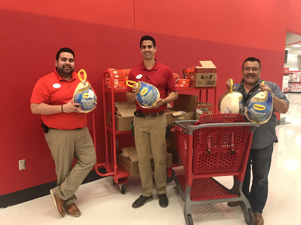 T1805 is happy to support our community by donating to Campus Life of Tulare County during the Holidays🦃🍗<a href="/Vince_Cabias/">Vince Cabias</a>