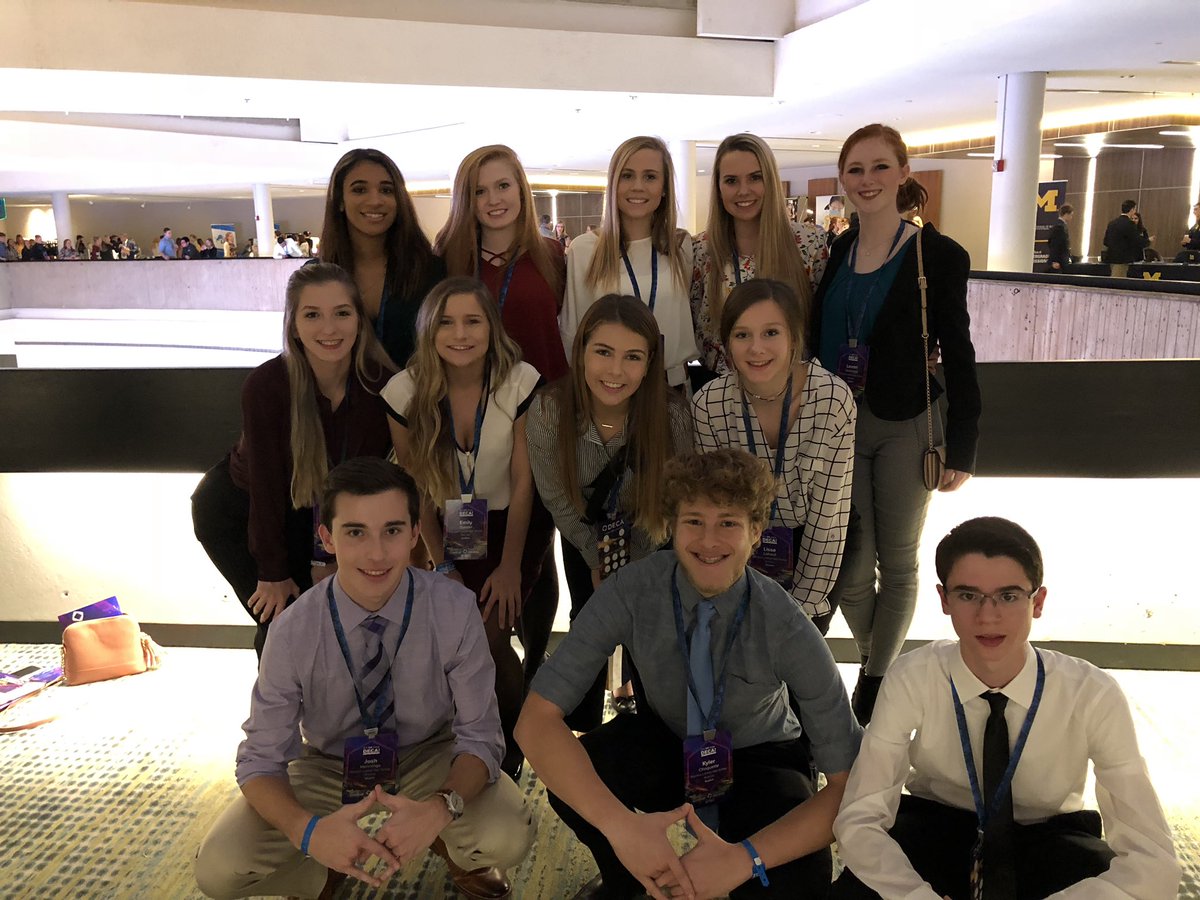 plhsdeca's tweet photo. Papio DECA is ready for it! Opening session! #crstrong #crlc2018 @CRLC2018 https://t.co/qwqkHERNIa