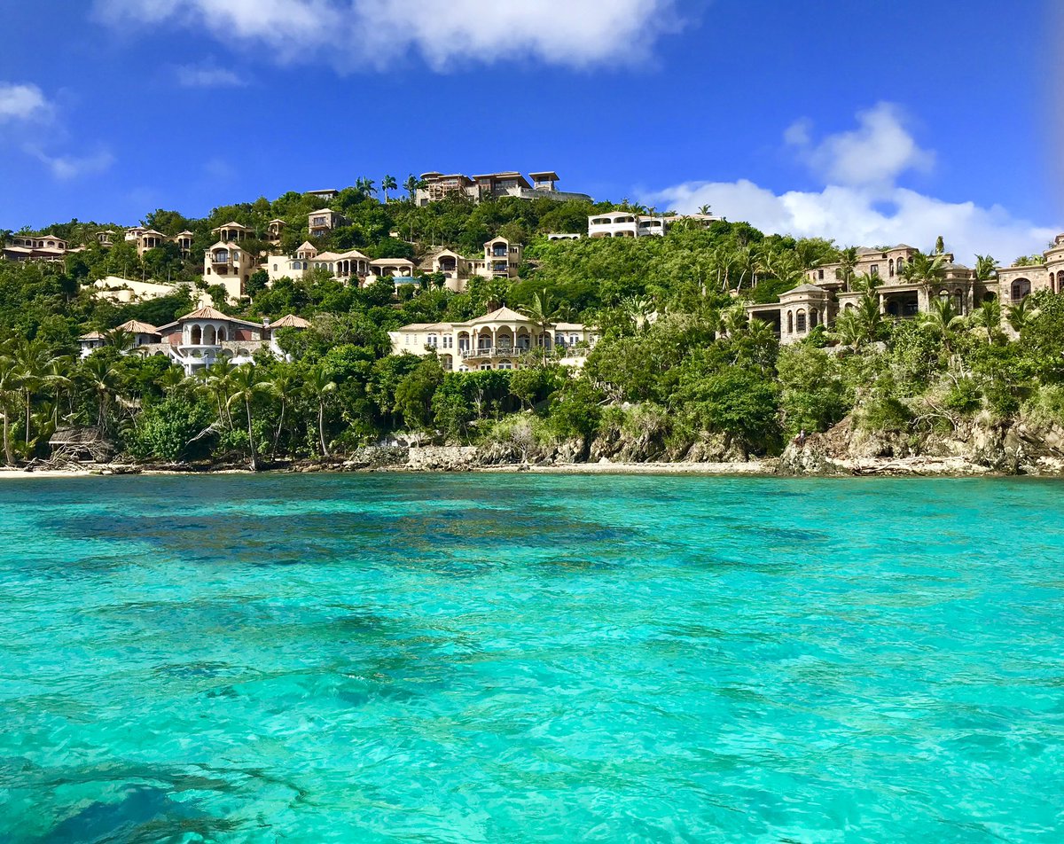 ashley4706's tweet image. Had a great day swimming and snorkeling in the BVIs on a private charter with @LocalLegendVI and Cpt. Chris Klein. We even got to see his father who is an Olympian wind surfer doing some sweet tricks!  #USVI #BVI #LocalLegendCharters