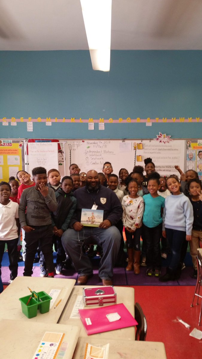 TamthePrincipal's tweet image. A special shout out to Govans Elementary guest reader, Mr. Murphy! Educating and mentoring children is a family affair!
#DadsReadToo!