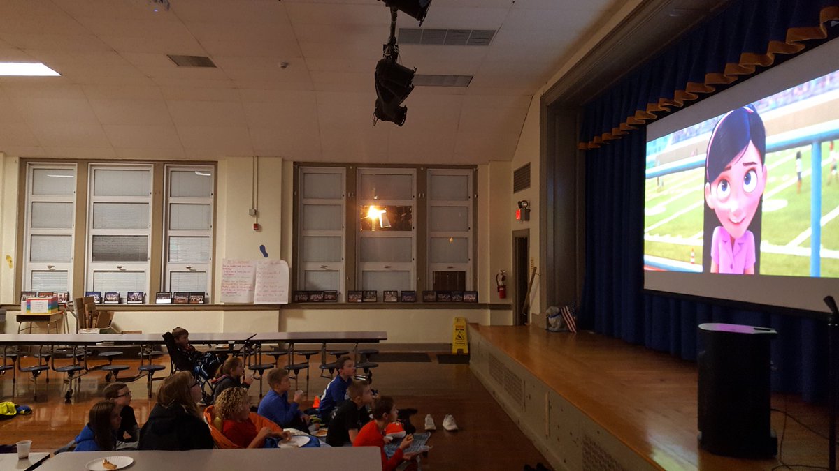 Pizza &amp; a movie for our top PARCC scorers!  #SpringfieldRocks @TheIncredibles