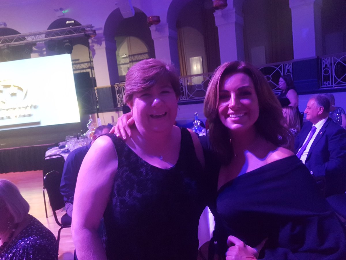 SarahDodds8's tweet photo. What a fantastic night celebrating our staff achievements @WestonNHS stunning venue uplifting atmosphere  #proudoftheporters and #teamED delighted  @newbold_emma  inspirational leader, congratulations Isabel Baker  #Chiefexecaward  @JamesRimmerNHS @liverandbunions @pwalmsley181 https://t.co/tpsMk8n23A
