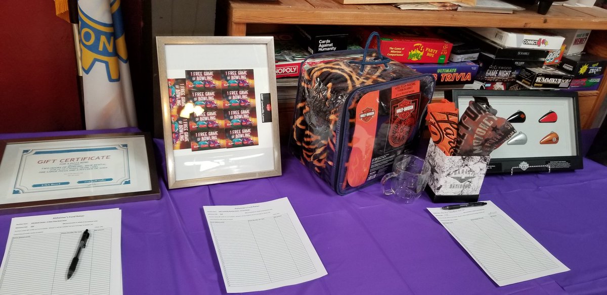 oldtownbrewhou1's tweet photo. Alzheimer's Fundraiser happening tonight until 10pm and tomorrow from 12p - 11pm.  Silent Auction through tomorrow night. Food trucks and #craftbeer specials. #endalz #harleydavidson #livemusic #lewisville https://t.co/pJABw9pJ4G