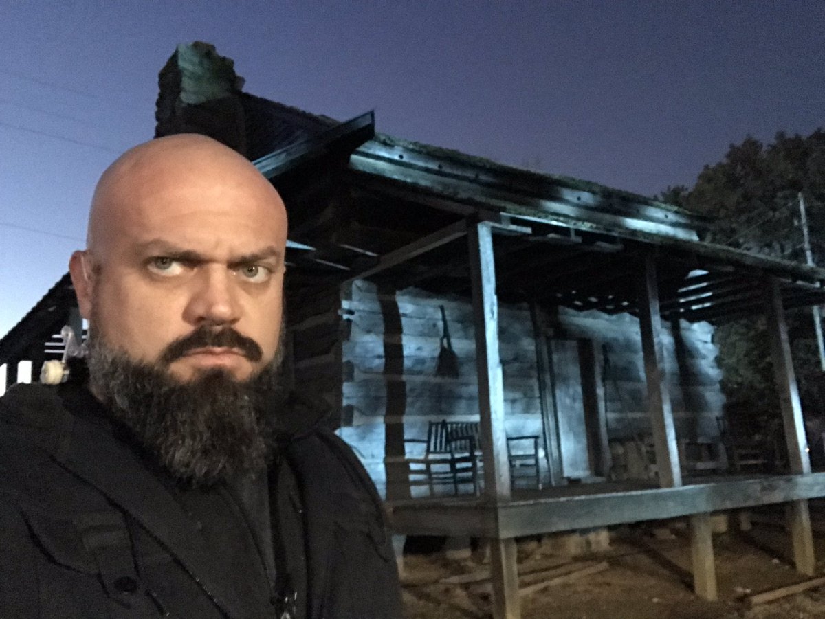 ScottPorterTN's tweet photo. Just couple hours away from facing The Bell Witch of Adams, TN on Haunted Live! 10/9cst on @travelchannel @TremendousE 
.
#bellwitch #thebellwitch #witch #paranormal #ghost #haunted #spirit #curse #fear #seasonfinale #willshereturn https://t.co/SdFeAfPEGx