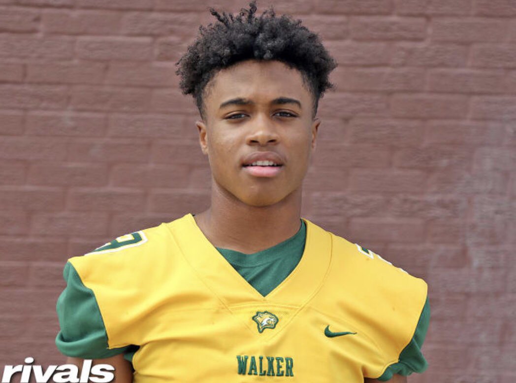samspiegs's tweet photo. #Georgia offers 4-star 2020 Walker (La.) ATH Jalen Cook https://t.co/otmXSkhBRE