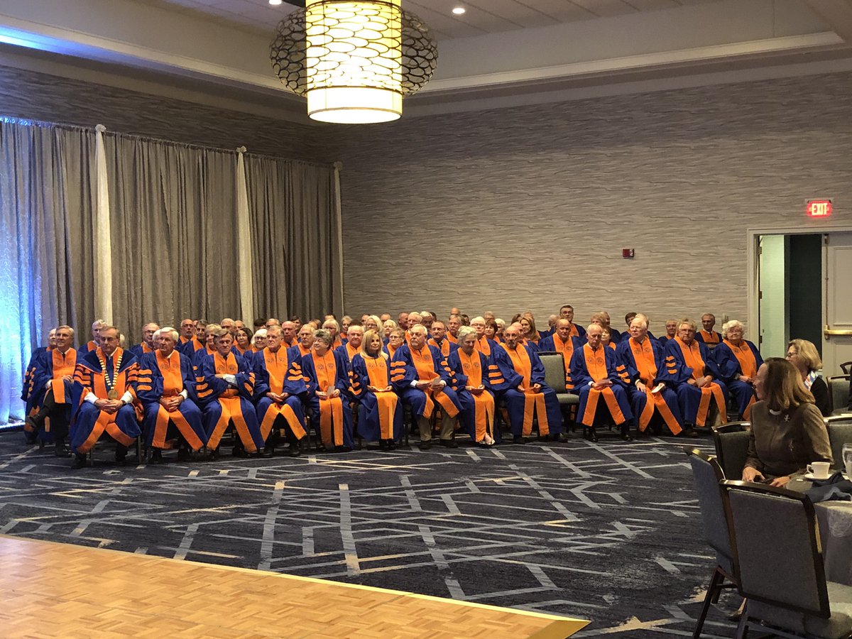ScottEFrancisAU's tweet photo. Congratulations to @TCGatorClub’s finest, Mr. Sam Block on his induction into the @ufalumni #GrandGuard. A great evening celebrating the Class of 1968. #GoGators https://t.co/a3ZnuZKCSB