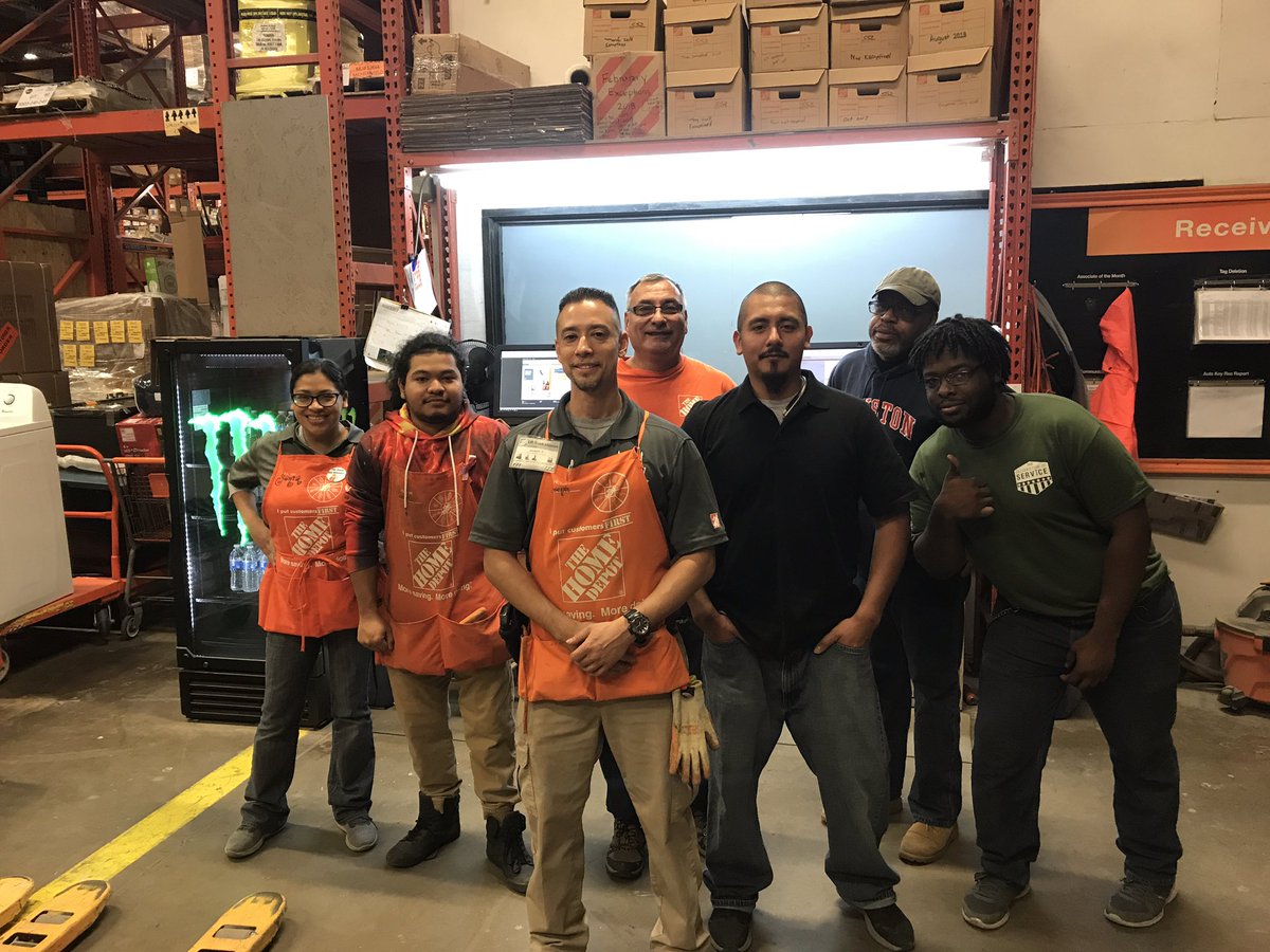 Me and the greatest Unload Team 0552.  Going to miss them.  #wheatlandwarriors