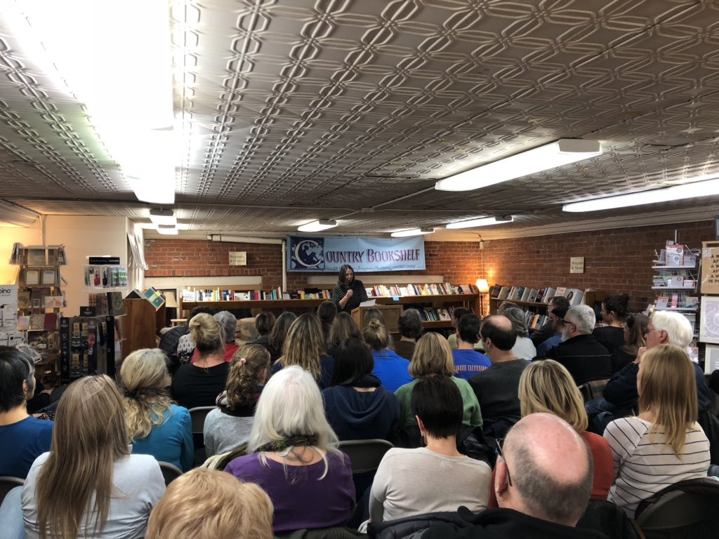 BSD7Schools's tweet photo. Standing room only for a book reading and signing by former BSD7 Principal, Roberta Hamburgh. BSD7chat #HYlearns #EDlearns https://t.co/YrL1AqJNcS