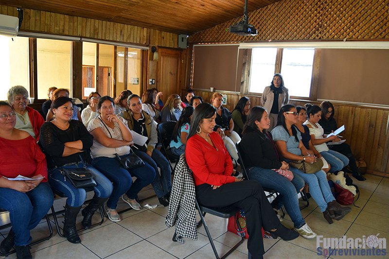 Este viernes se efectuó una reunión con mujeres que participaron dentro del Proyecto <a href="/ixoqib/">Consorcio Ixoqib</a> que fue apoyado por @SwedeninGT .

Se tuvo como invitada a la licenciada Lucía Peraza que compartió un tema motivador desde su experiencia personal y como mujer profesional.