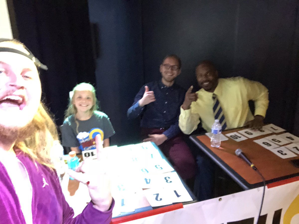 TheBigAndSexy70's tweet photo. 7,000th tweet coming at you live from the stage here at Mr. Augie! ITS FOR THE KIDS!!! #augiethon https://t.co/yiJGPMkBIp