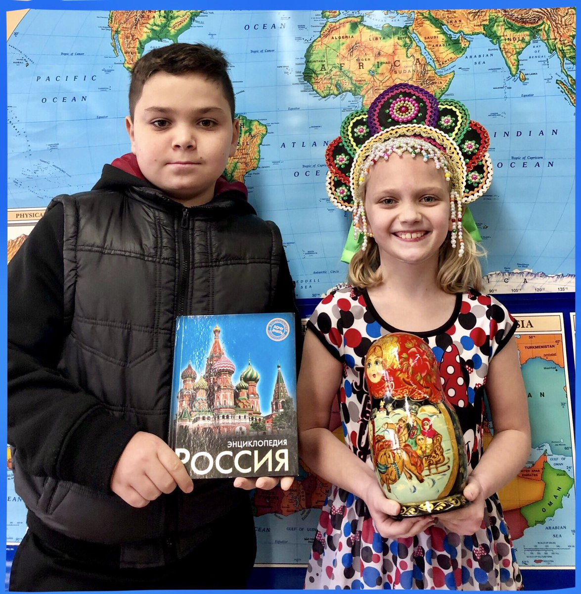 VetriRenee's tweet photo. “The Eagle 🦅 Has Landed” in Room 204 and this Multicultural Program taught us so much about each other. #promotingtolerance #celebratingdiversity #embrasingrespect #Ghana 🇬🇭 #Ukraine 🇺🇦 #Russia 🇷🇺 #CheeProud @CheesequakePrin https://t.co/sPQz4Yhmaq