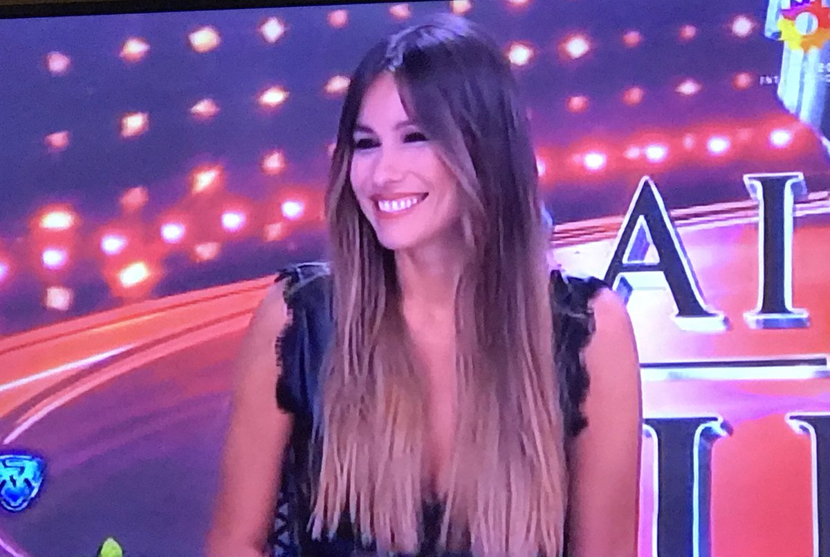pampitafc's tweet photo. Volvió esa sonrisa que ilumina el estudio ❤️ https://t.co/FI1ByP1Cm0