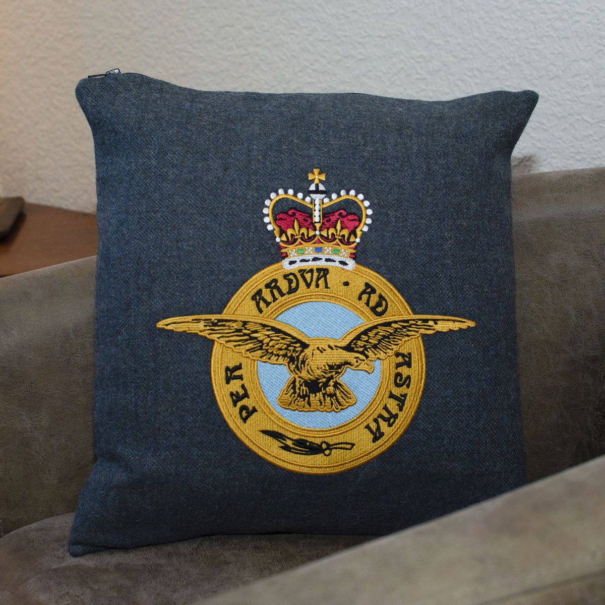 New in on Wyedean Stores! ow.ly/OU6w30mBgbV #MedalRibbonSliders #Badge #MedalRibbon #RussiaBriad #Worsted #ShoulderSash #ArmedForces #Cushions #BritishArmy #RoyalNavy #RN #RAF #RoyalAirForce #Eppaulette